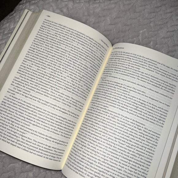 Les Misérables By Victor Hugo - Picture 5 of 5